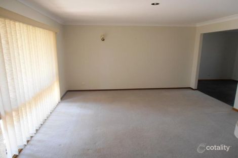 Property photo of 4 Stanley Close Woodberry NSW 2322