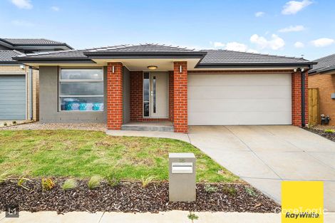 Property photo of 18 Hodgson Avenue Tarneit VIC 3029