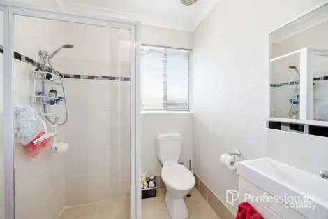 Property photo of 5 Pelican Place Australind WA 6233