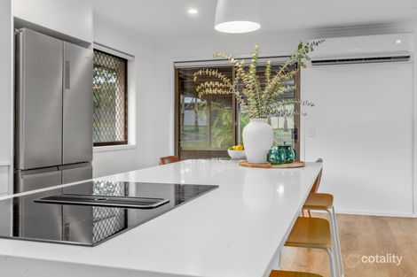 Property photo of 42 Camden Court Helensvale QLD 4212
