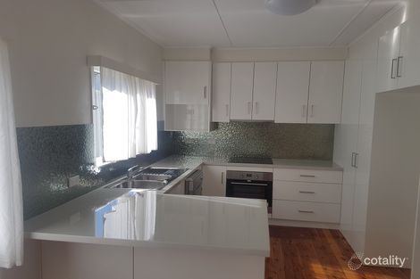 Property photo of 11 Spieker Street Mount Lofty QLD 4350