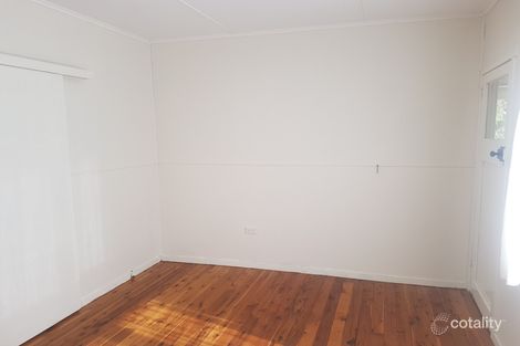 Property photo of 11 Spieker Street Mount Lofty QLD 4350