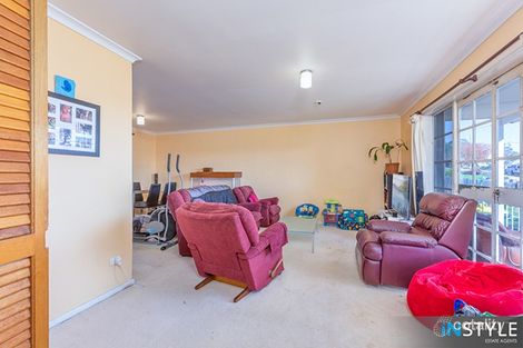 Property photo of 40 Dalley Crescent Latham ACT 2615