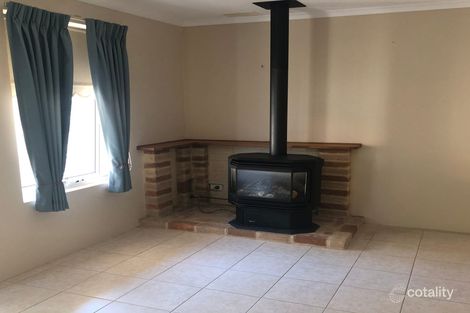 Property photo of 36 Mariners Cove Drive Dudley Park WA 6210