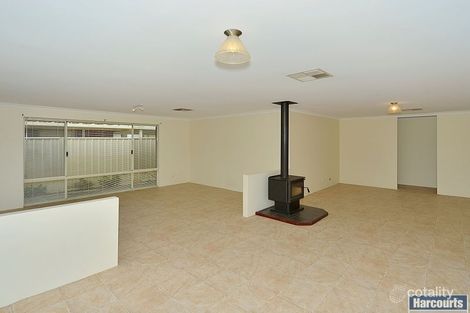 Property photo of 8 Argyle Fairway Lakelands WA 6180