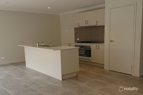Property photo of 14 Borestane Drive Doreen VIC 3754