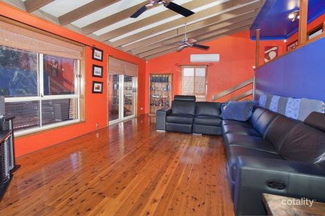 Property photo of 32 Cormack Avenue Dapto NSW 2530