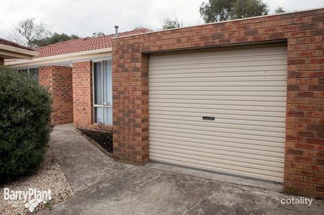 Property photo of 2/33 Parkview Close Dandenong VIC 3175