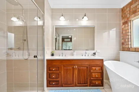 Property photo of 7 Aaron Court Regency Downs QLD 4341