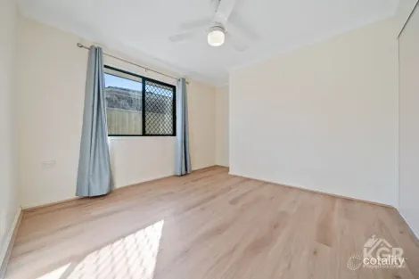 Property photo of 10 Sester Place Runcorn QLD 4113