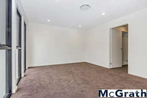 Property photo of 34 Opperman Drive North Kellyville NSW 2155