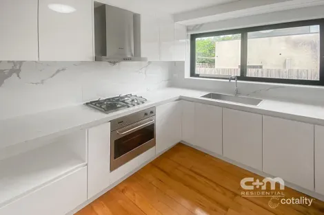 Property photo of 2/560 Pascoe Vale Road Pascoe Vale VIC 3044