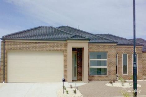 2/34 Lady Penrhyn Dr, Wyndham Vale, VIC 3024