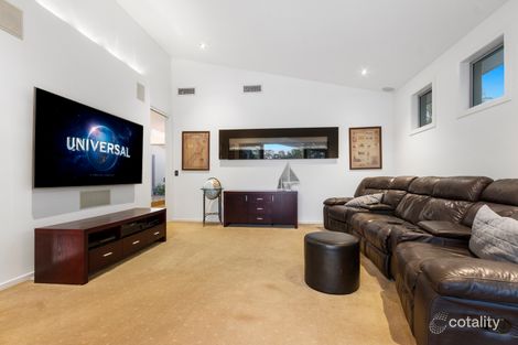 Property photo of 17 Torquay Place Arundel QLD 4214
