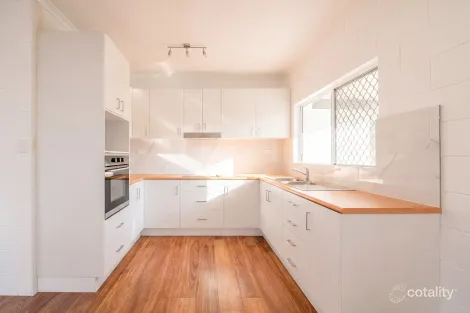 Property photo of 10 Arizona Crescent White Rock QLD 4868