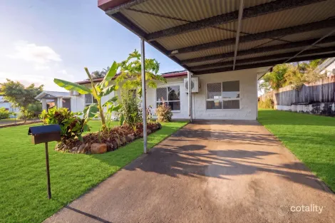 Property photo of 10 Arizona Crescent White Rock QLD 4868