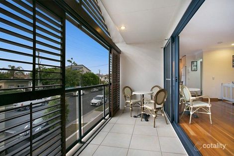 Property photo of 2/12 Dawn Parade Miami QLD 4220