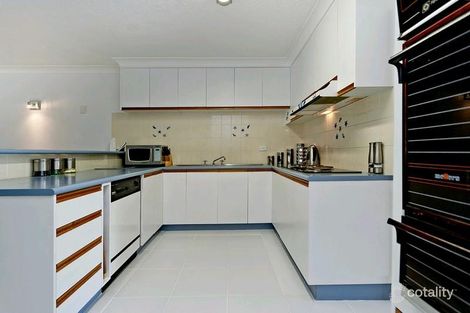 Property photo of 1/46 Back Street Biggera Waters QLD 4216