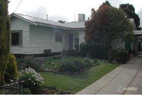 13 George St, Nhill, VIC 3418