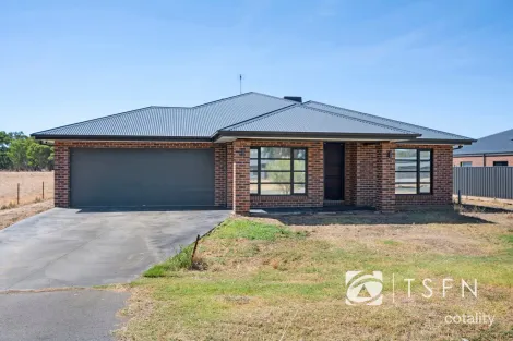 Property photo of 12 Huddle Road Huntly VIC 3551