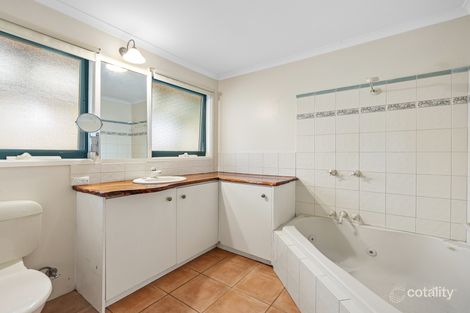 Property photo of 33 Middleton Drive Woori Yallock VIC 3139