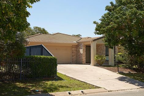 8 Whites Ct, Albany Creek, QLD 4035