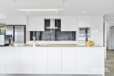 Property photo of 10 Vaughan Court Tranmere TAS 7018