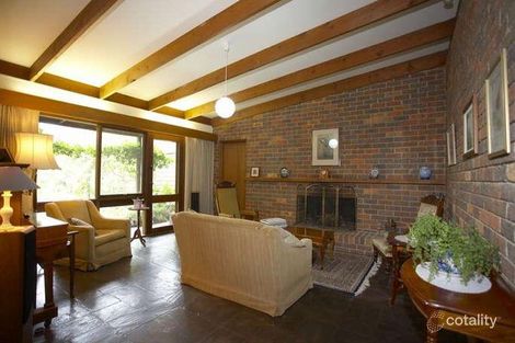 Property photo of 39 Pine Road Mooroolbark VIC 3138