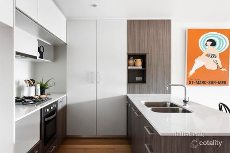 Property photo of 2 Dianella Walkway Brunswick East VIC 3057