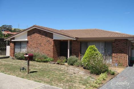 1 Amber Cres, Narre Warren, VIC 3805