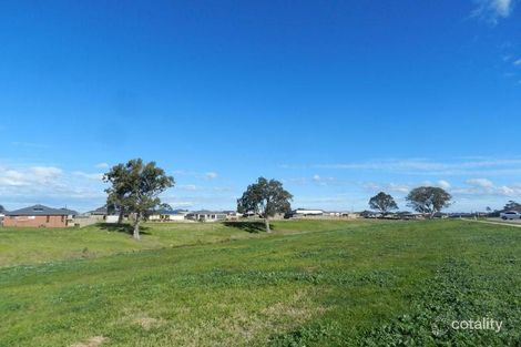 18 Phoebes Way, Eastwood, VIC 3875