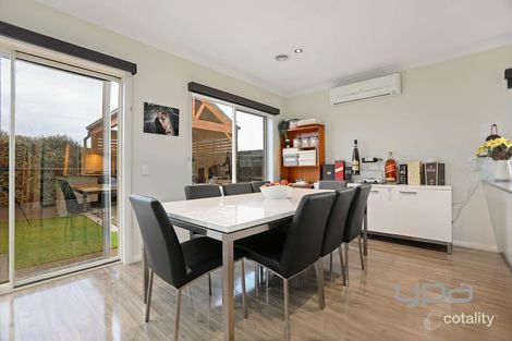 Property photo of 19 Morgan Crescent Werribee VIC 3030