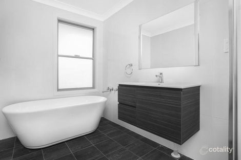 Property photo of 1/13 Toolijooa Street Tullimbar NSW 2527