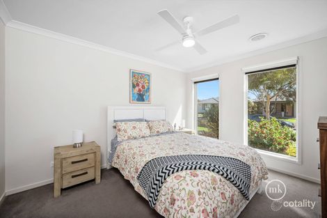 Property photo of 38 Granada Grove Doreen VIC 3754