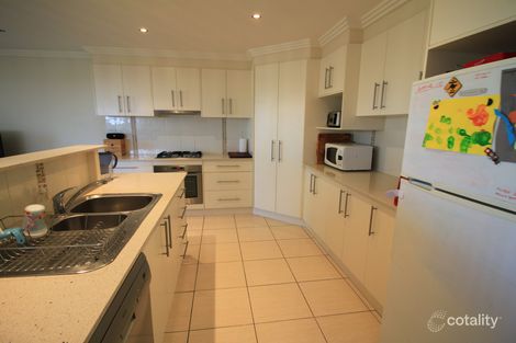 Property photo of 90A The Heights Hillvue NSW 2340