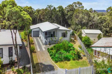 10 Alistair Ct, Macleay Island, QLD 4184