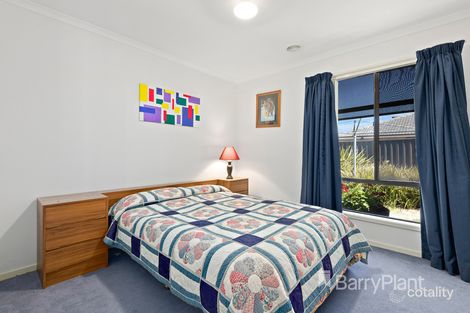 Property photo of 16 Condamine Avenue Manor Lakes VIC 3024