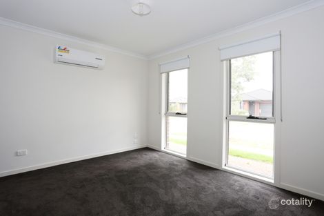 Property photo of 60 Arkins Circuit Tarneit VIC 3029