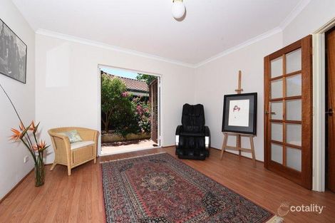 Property photo of 1/16 Unwin Crescent Salter Point WA 6152