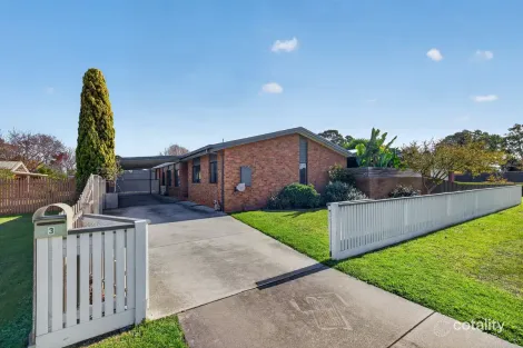 3 Roberts Ct, Maffra, VIC 3860