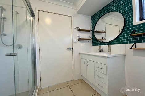 Property photo of 27 Belltrees Place Gracemere QLD 4702