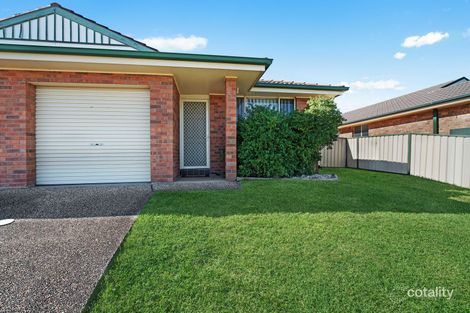 Property photo of 2/41 Denton Park Drive Rutherford NSW 2320