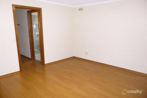 Property photo of 11 Galena Crescent Kings Park VIC 3021