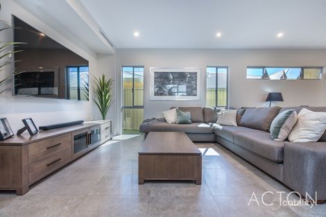 Property photo of 128 Shorehaven Boulevard Alkimos WA 6038