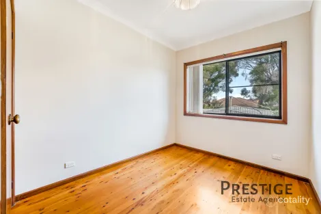 Property photo of 7 Albany Close Wakeley NSW 2176