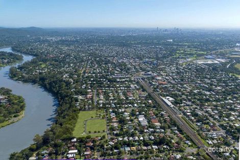 Property photo of 4 Marchant Crescent Corinda QLD 4075