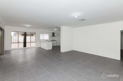 Property photo of 5 Crouch Place Canning Vale WA 6155