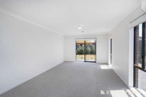 Property photo of 18 Longfield Way Deer Park VIC 3023