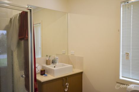 Property photo of 18 Dedina Walk Dandenong VIC 3175