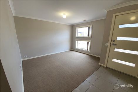 Property photo of 43 Oakpark Drive Harkness VIC 3337